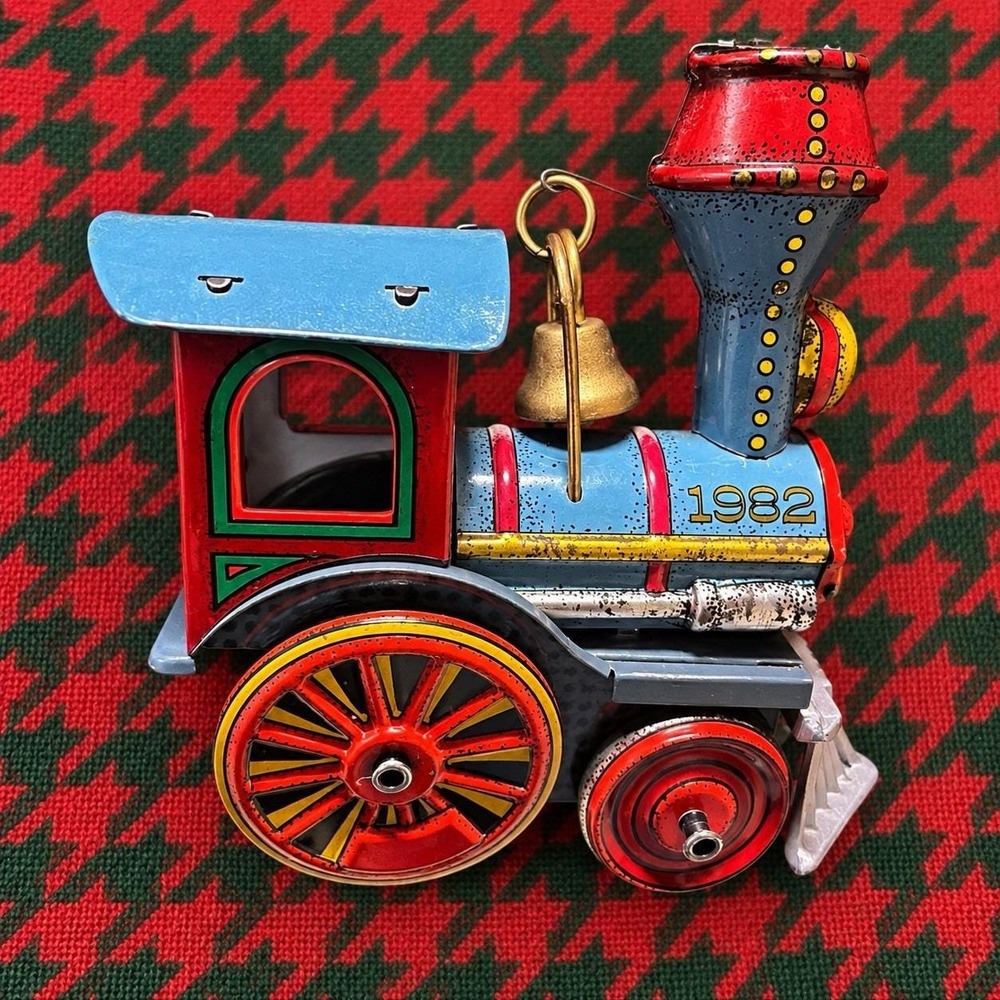 1982 Hallmark Ornament Tin Locomotive 1st in Series – Original, VTG Collectible